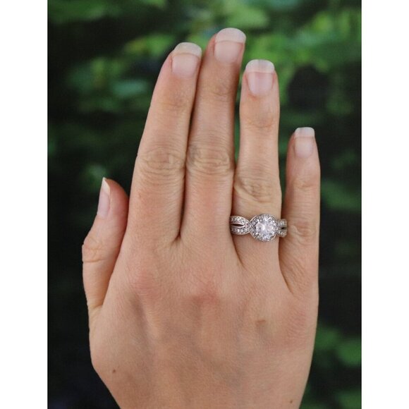 Sterling Silver Cubic Zirconia Crossover Band Ring Size 6 1/2 - Picture 2 of 7